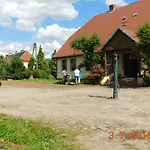 مزرعة للإقامة Zagroda Chlopska Gosław